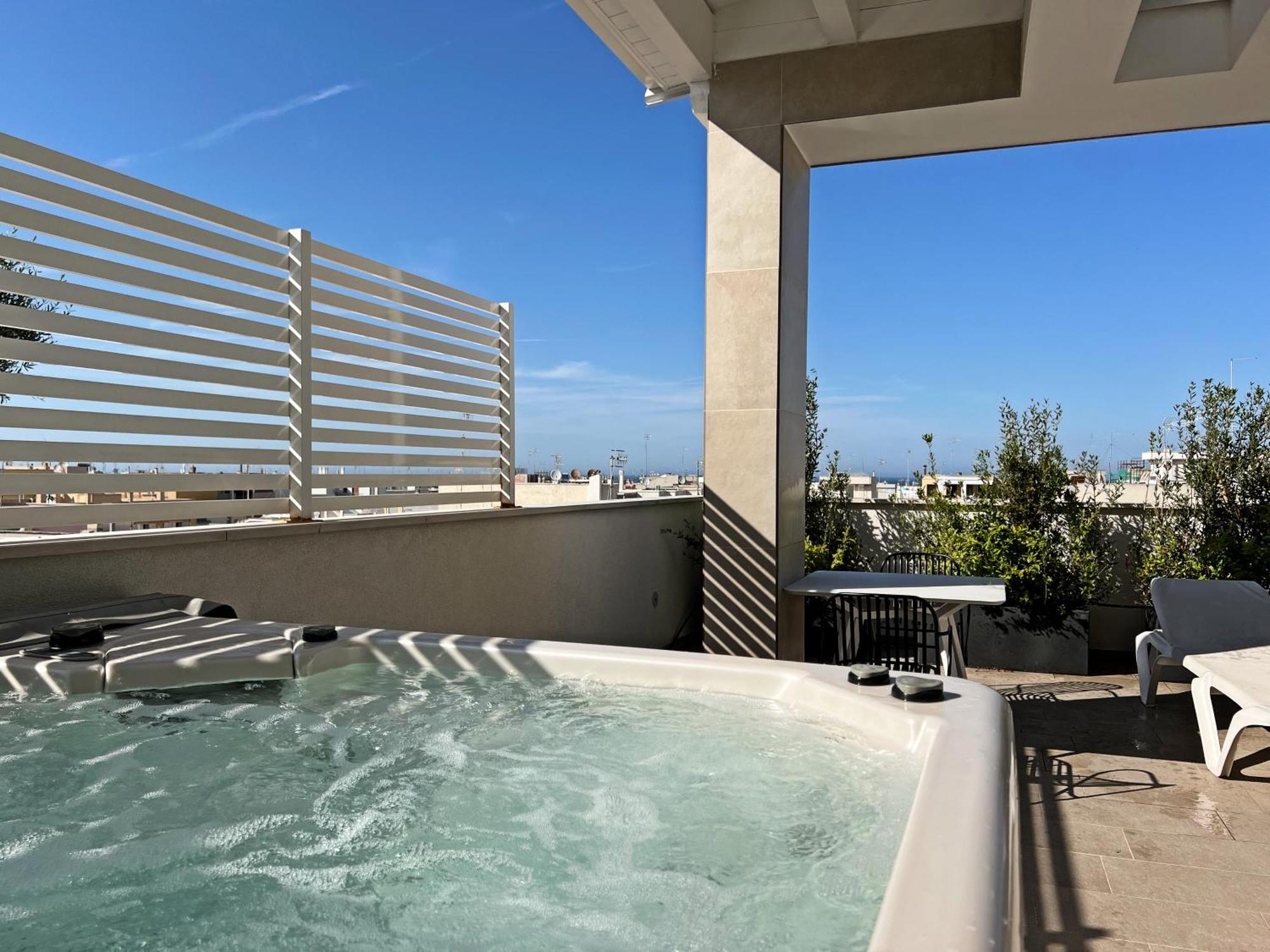 Morus Urban Suites โปลีญาโนอามาเร ภายนอก รูปภาพ